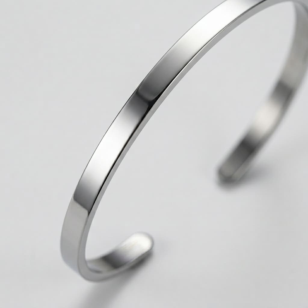 RAVELLO Cuff Bracelet