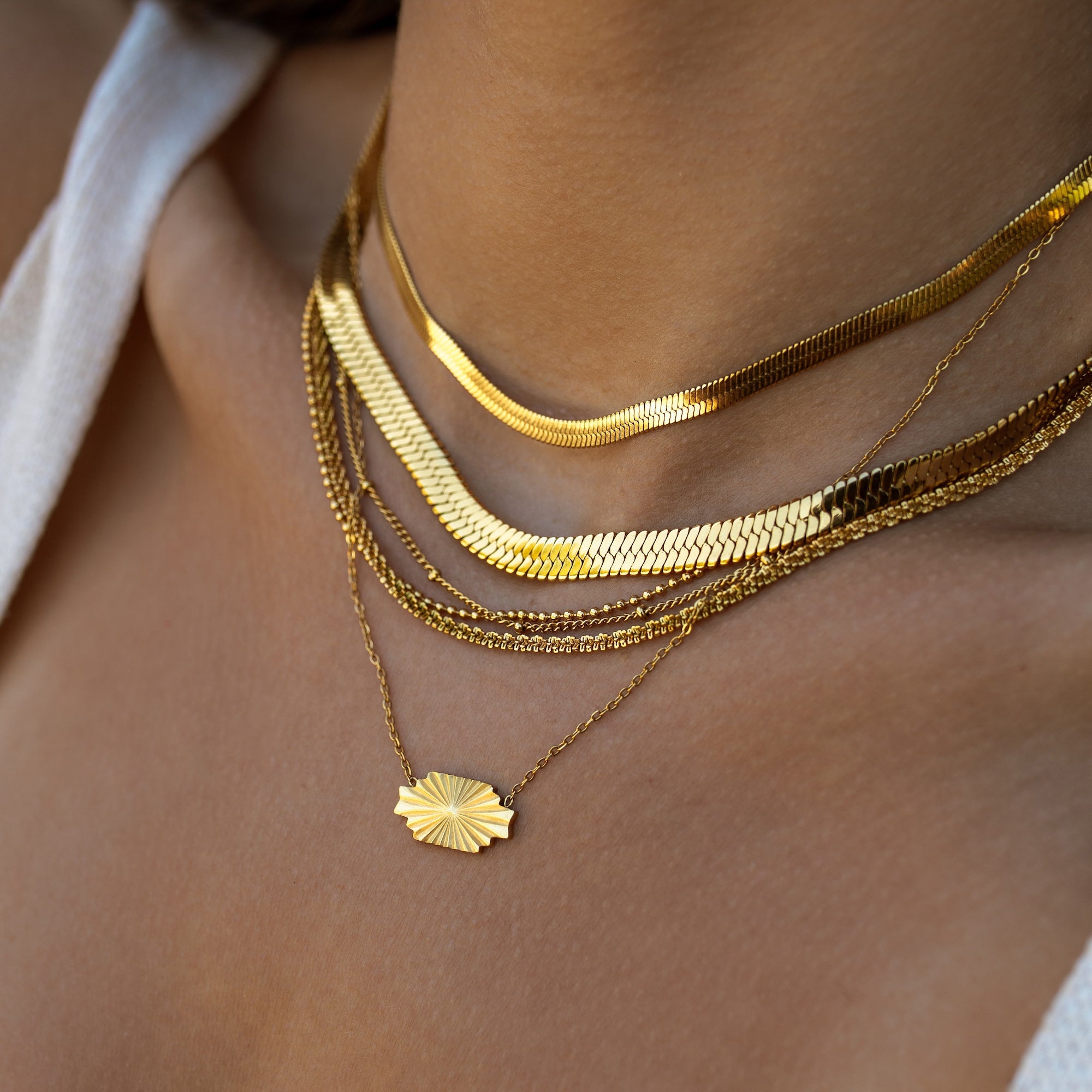 MENORCA Bold Chain Necklace
