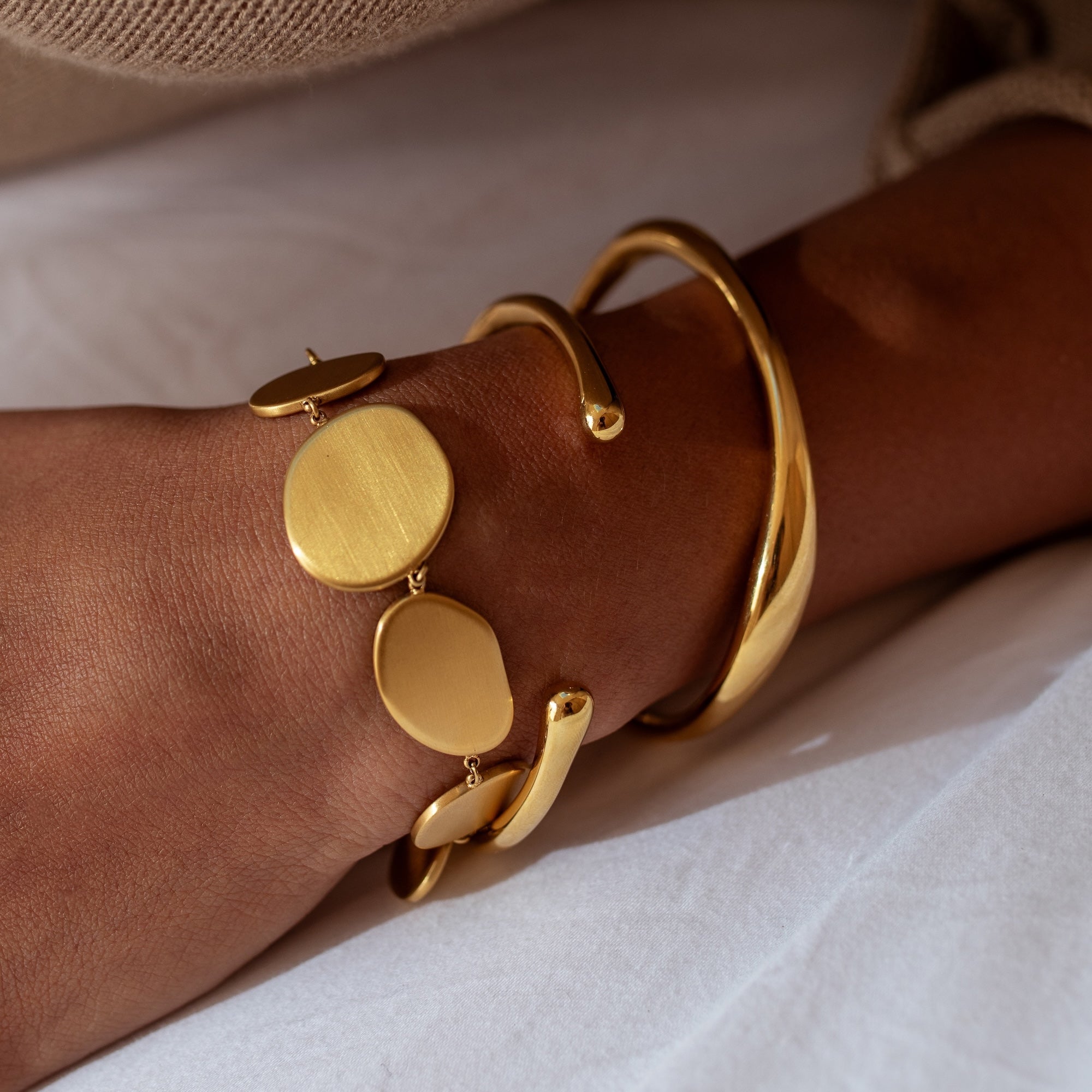 COMO Sculpted Cuff