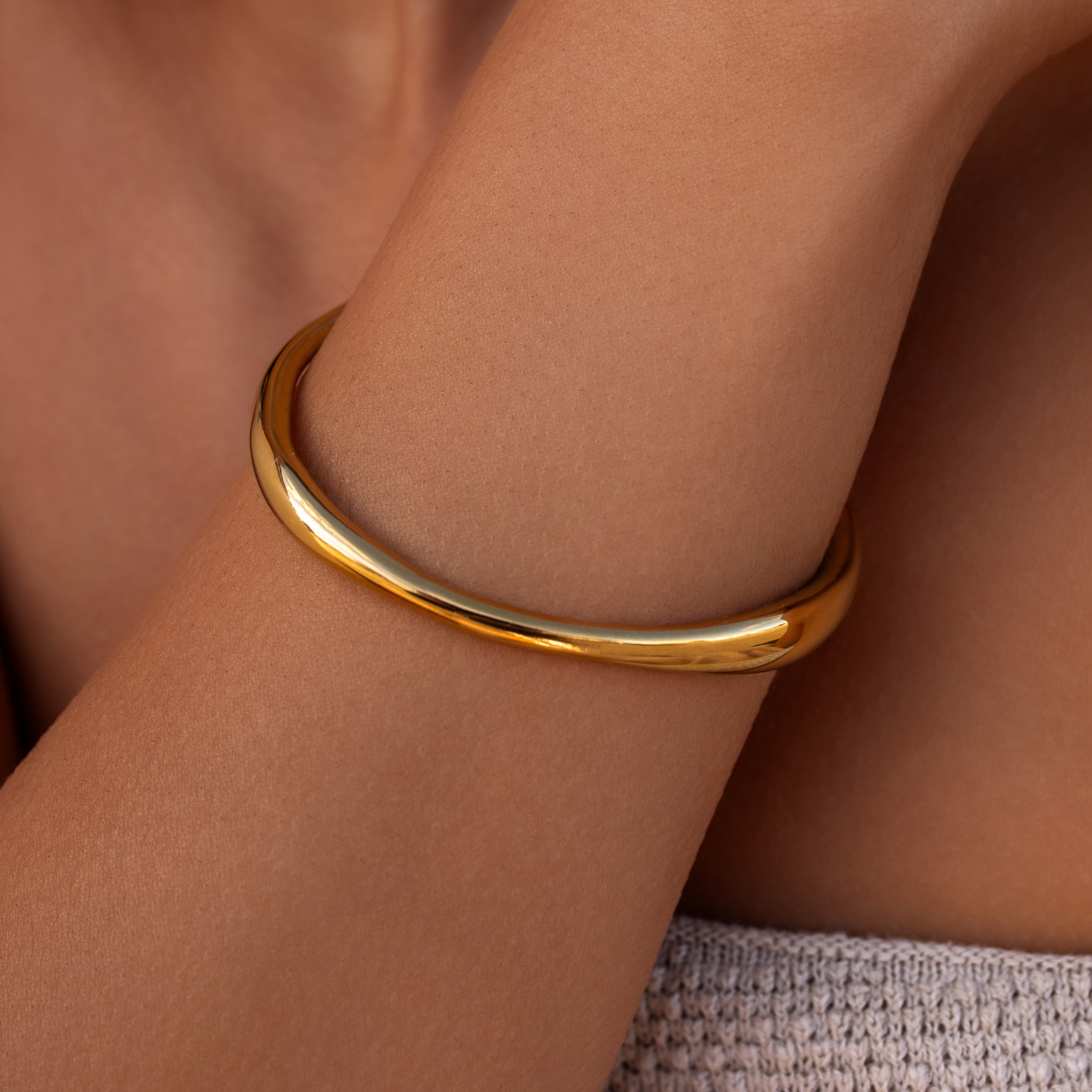 COMO Sculpted Cuff