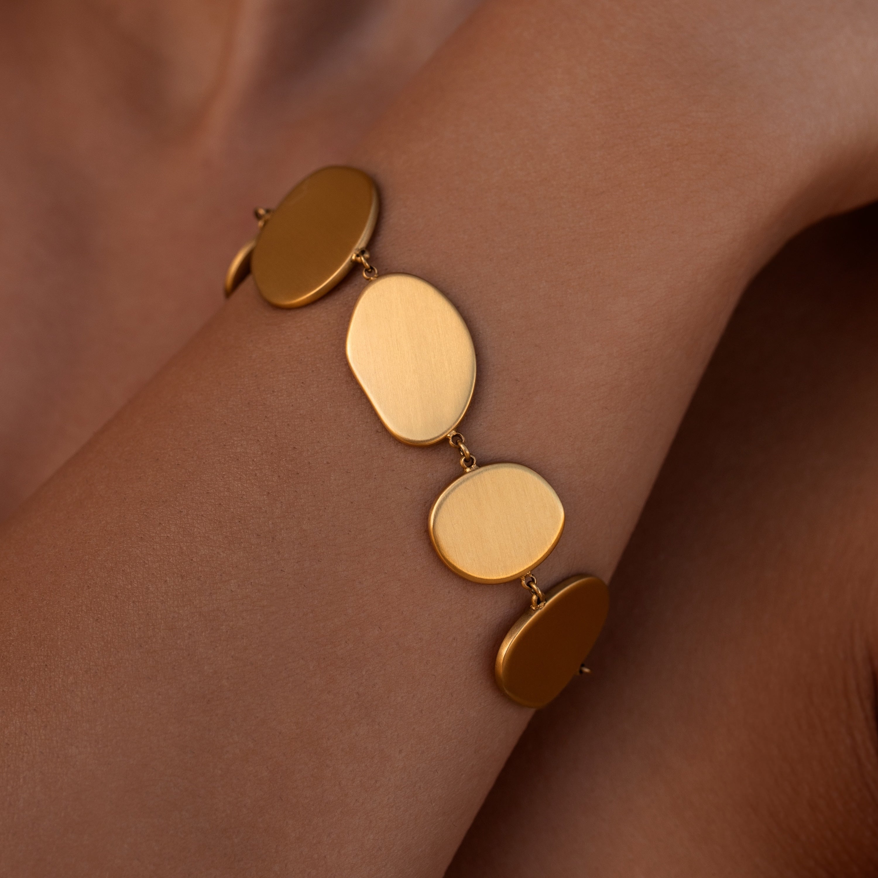 CASSIS Disc Bracelet