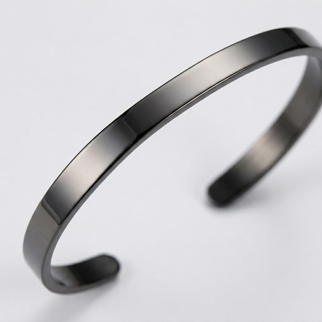 RAVELLO Cuff Bracelet